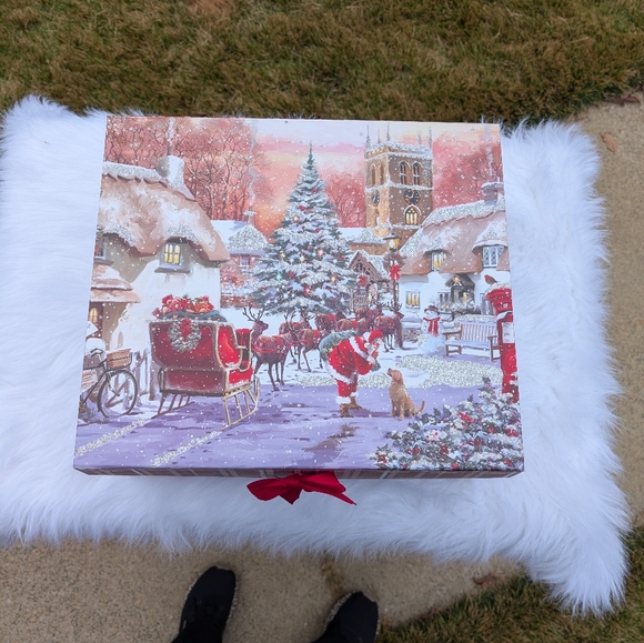 Fabulous Christmas Lap Quilt - Picture 10 of 11